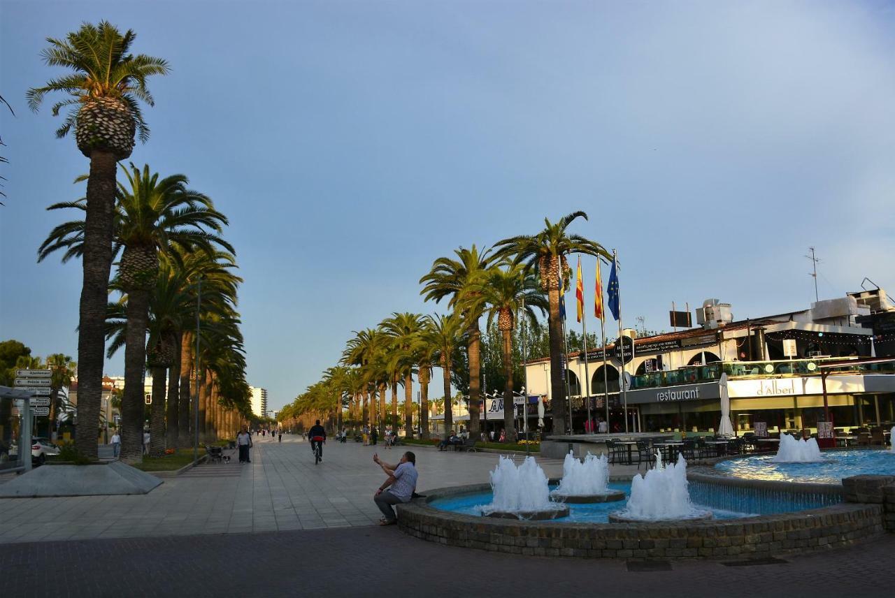 Appartement Carrer Del Fonoll Salou Exteriér fotografie